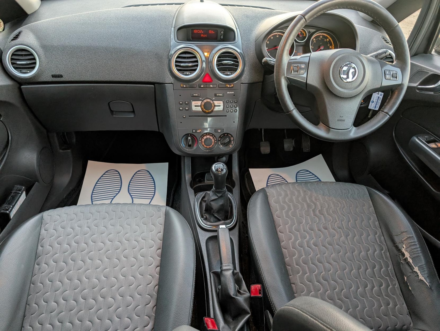 Used Vauxhall Corsa 2011 for sale - 77945688: Photo 9