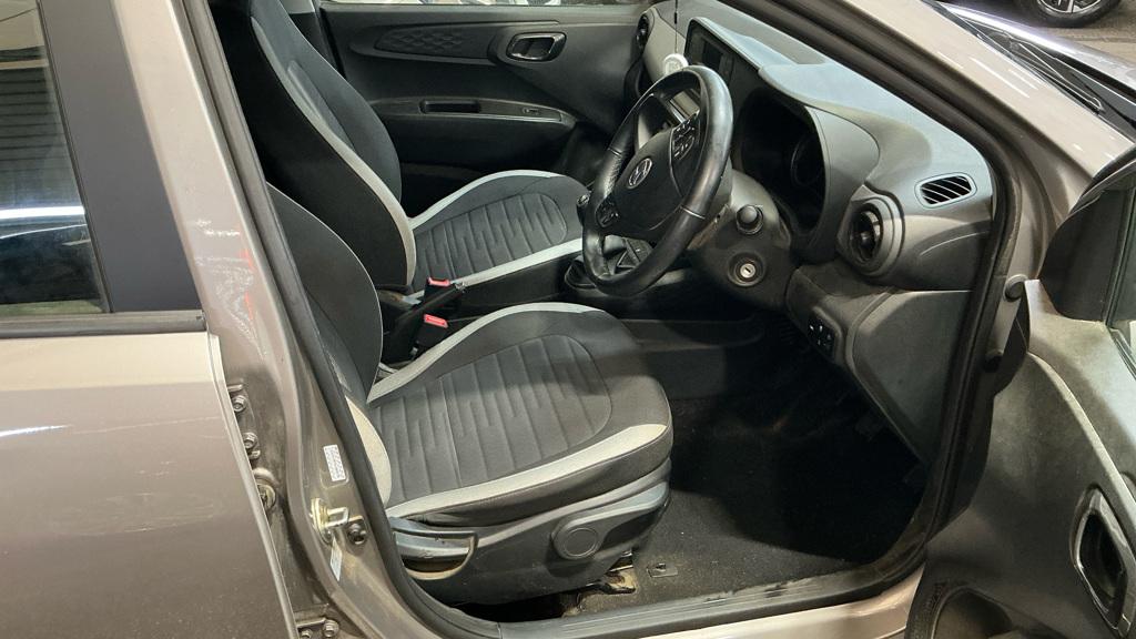 Used Hyundai i10 2022 for sale - 76757023: Photo 10