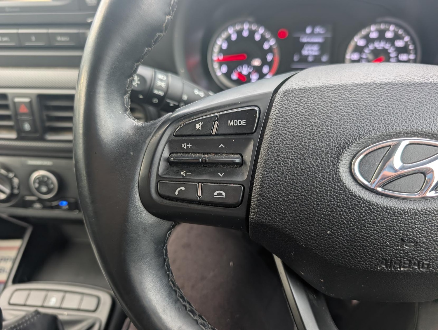 Used Hyundai i10 2022 for sale - 76757023: Photo 19