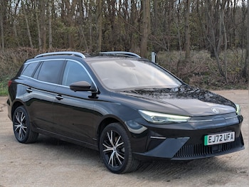 2023 - 61.1kWh Trophy Long Range Estate 5dr Electric Auto (156 ps)