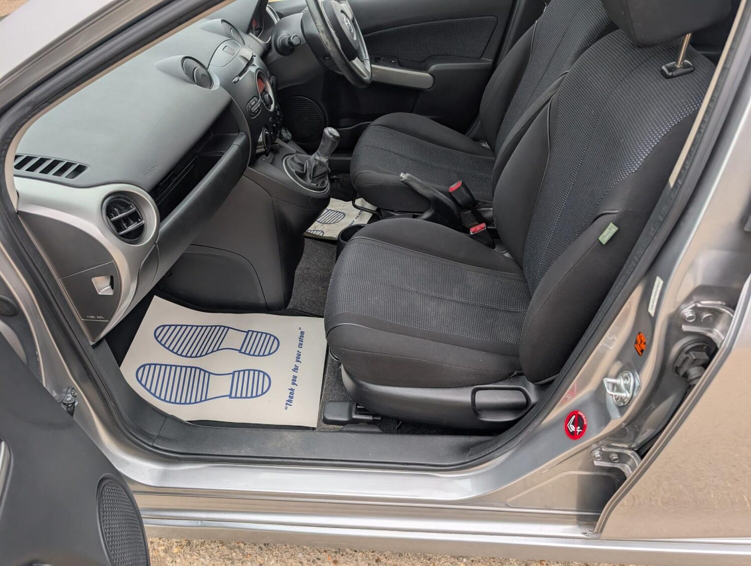 Used Mazda Mazda2 2010 for sale - 77785716: Photo 15