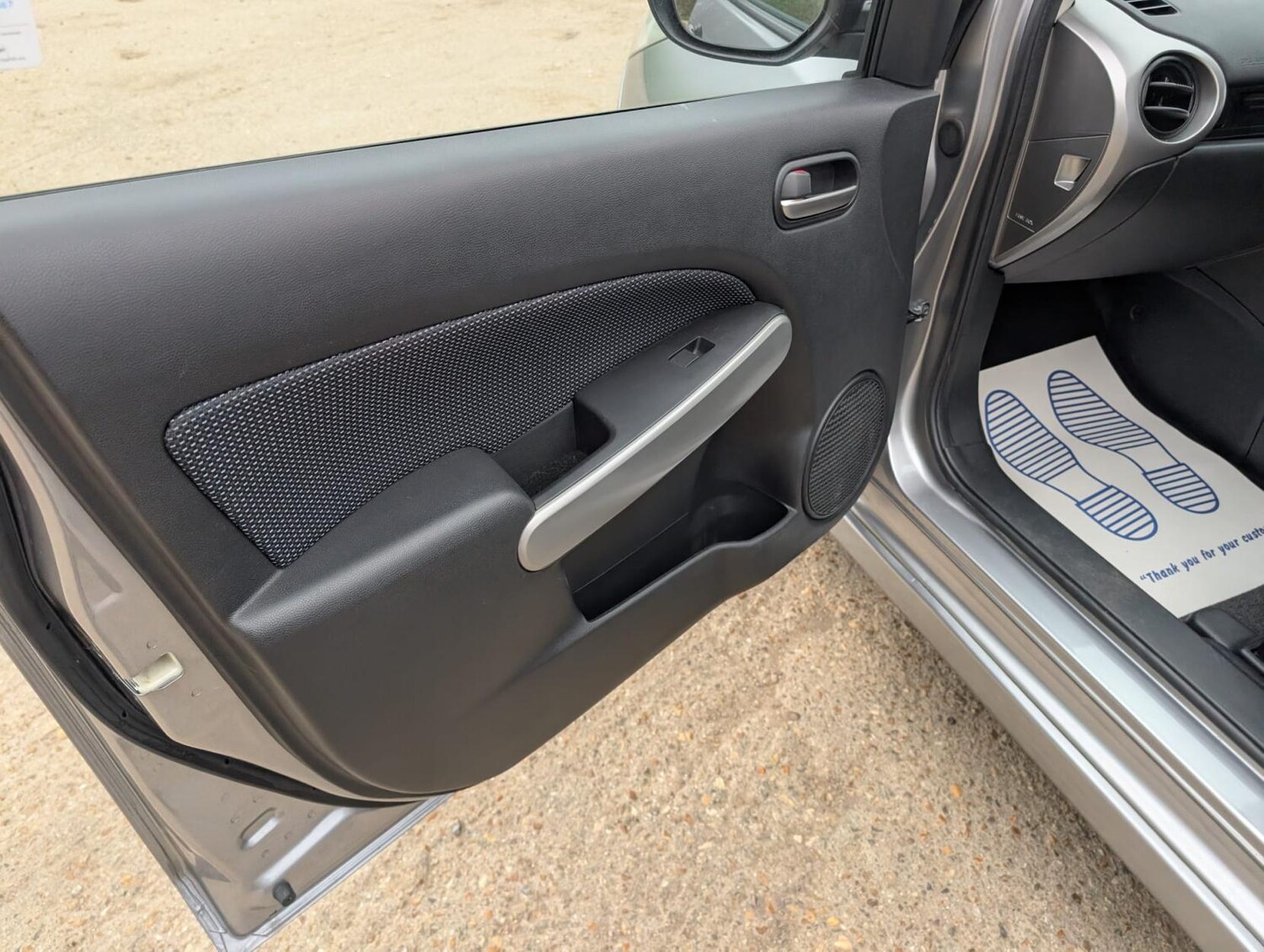 Used Mazda Mazda2 2010 for sale - 77785716: Photo 23