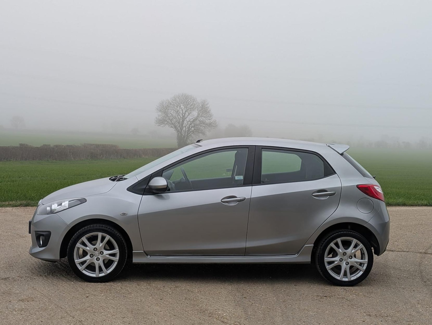 Used Mazda Mazda2 2010 for sale - 77785716: Photo 5