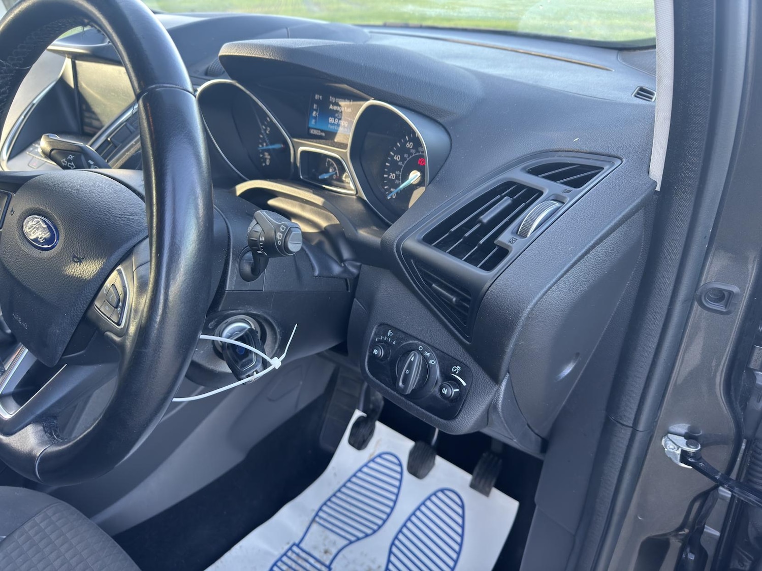 Used Ford C-Max 2015 for sale - 77019997: Photo 11