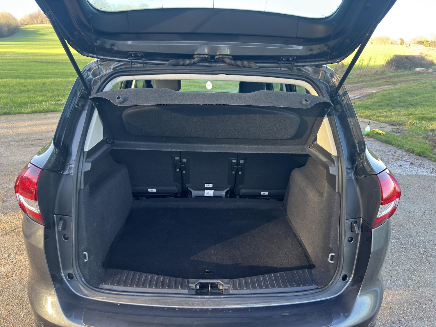 Used Ford C-Max 2015 for sale - 77019997: Photo 36