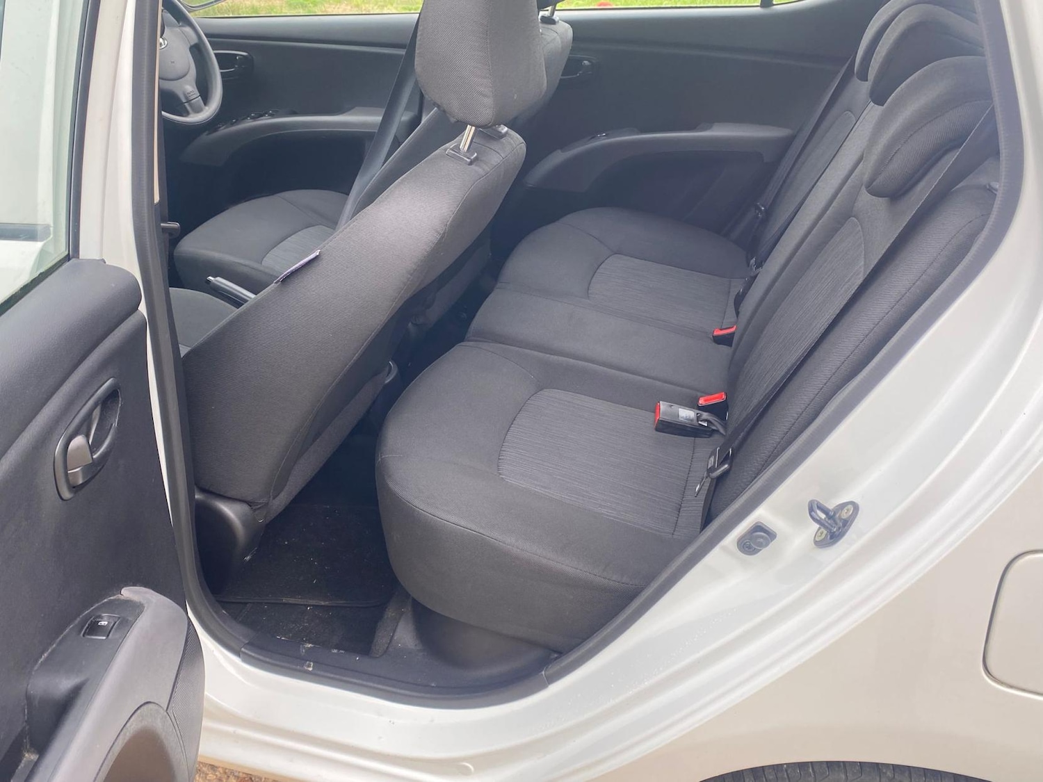 Used Hyundai i10 2013 for sale - 77767154: Photo 18