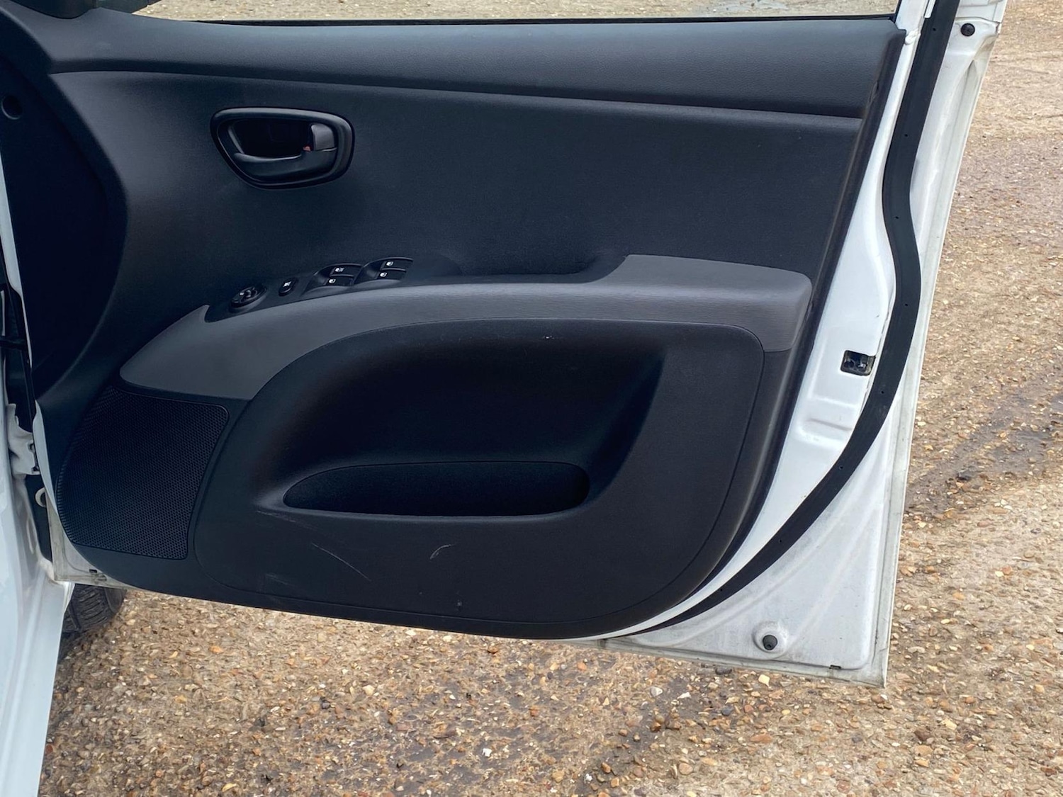 Used Hyundai i10 2013 for sale - 77767154: Photo 24