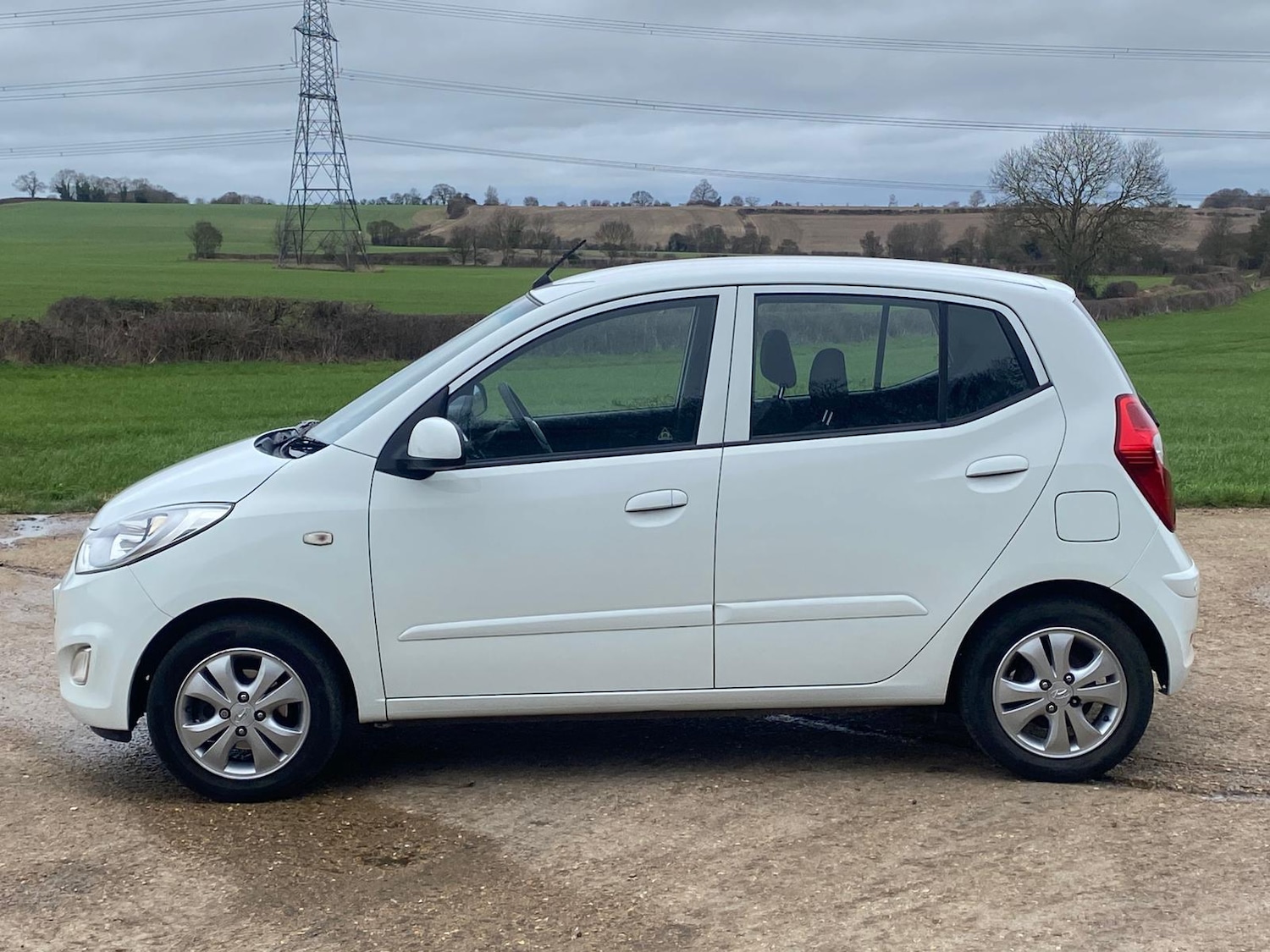 Used Hyundai i10 2013 for sale - 77767154: Photo 4
