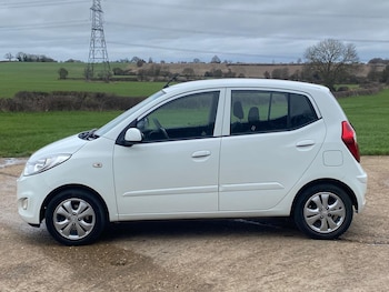 Used Hyundai i10 2013 for sale - 77767154: Photo