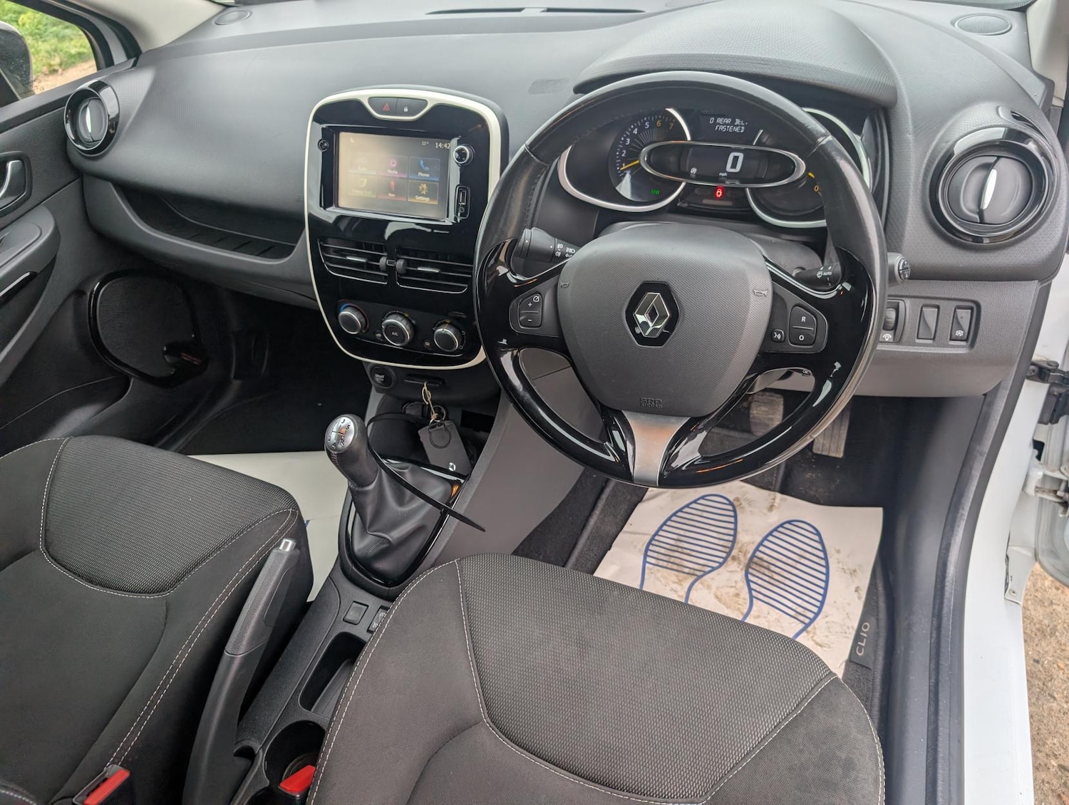 Used Renault Clio 2016 for sale - 78046033: Photo 17