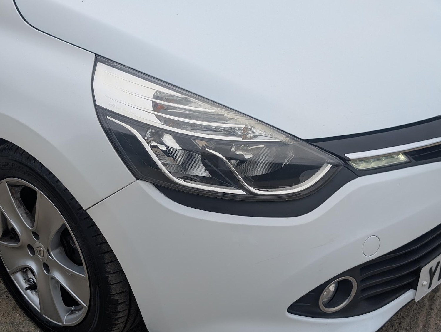 Used Renault Clio 2016 for sale - 78046033: Photo 2