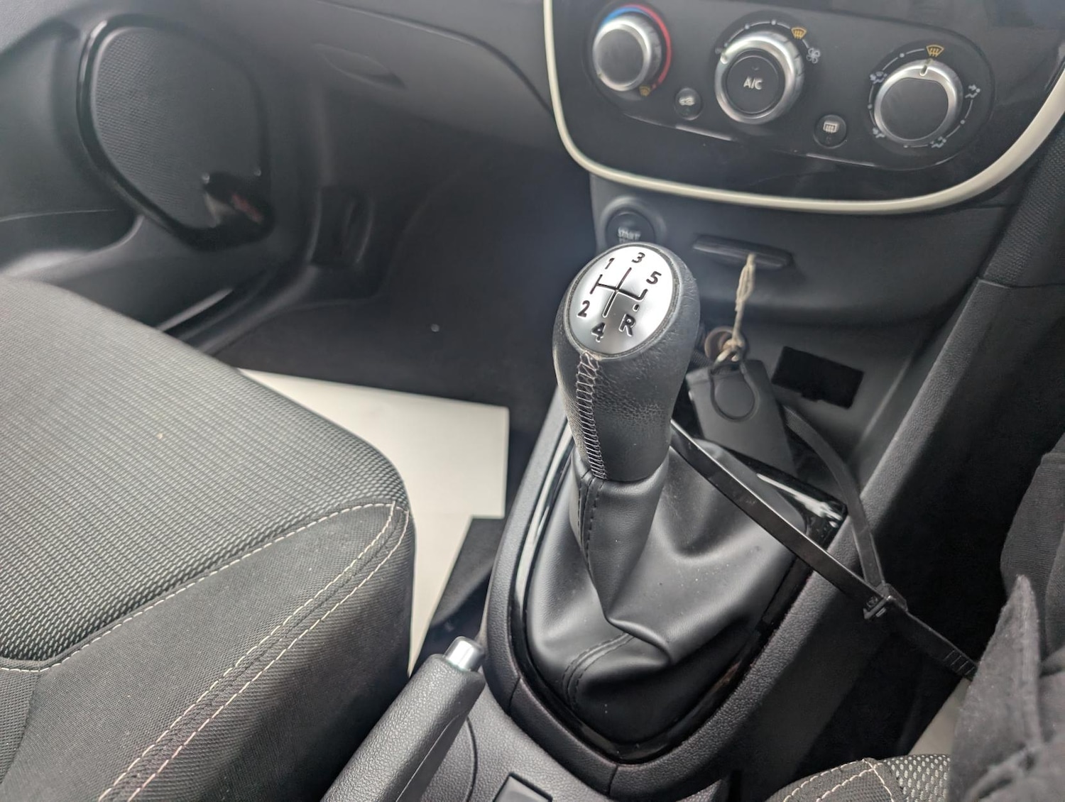 Used Renault Clio 2016 for sale - 78046033: Photo 23