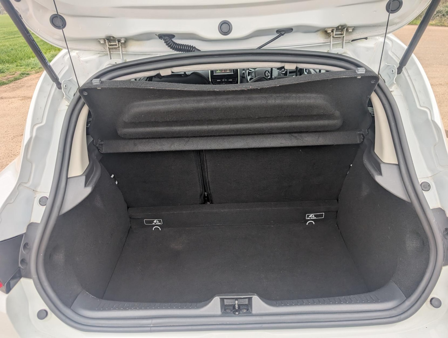 Used Renault Clio 2016 for sale - 78046033: Photo 29