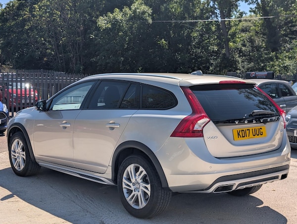 Used Volvo V60 2025 for sale - 75448324: Photo 8