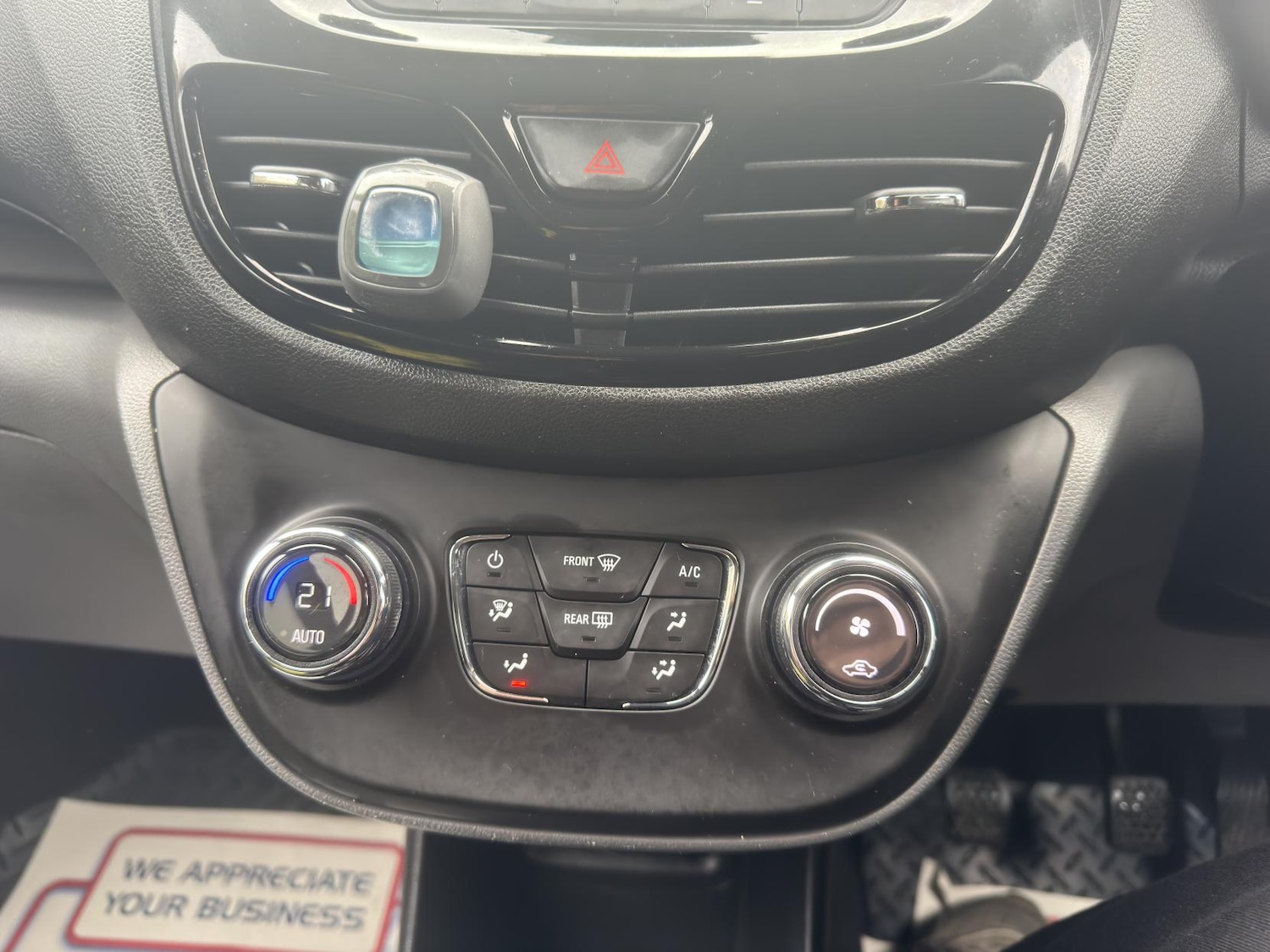 Used Vauxhall Viva 2016 for sale - 76358999: Photo 18