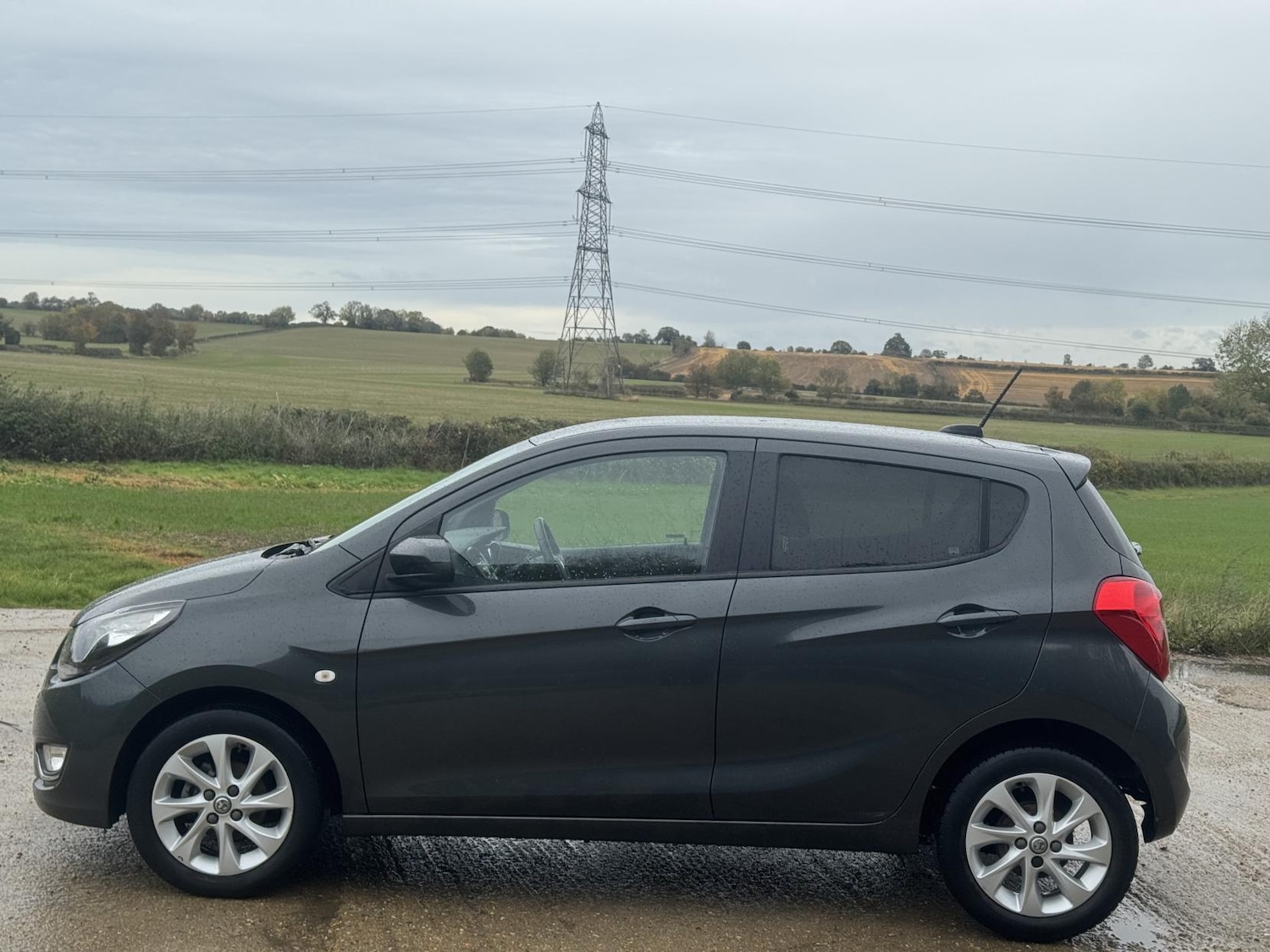 Used Vauxhall Viva 2016 for sale - 76358999: Photo 5