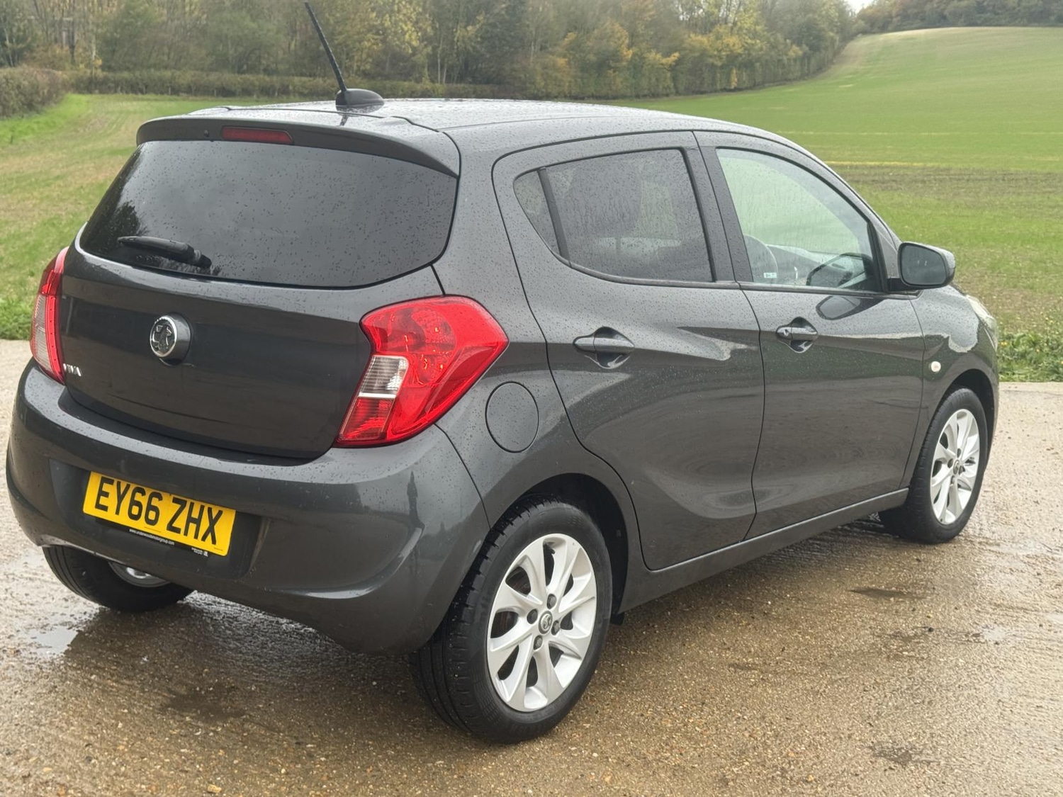 Used Vauxhall Viva 2016 for sale - 76358999: Photo 8