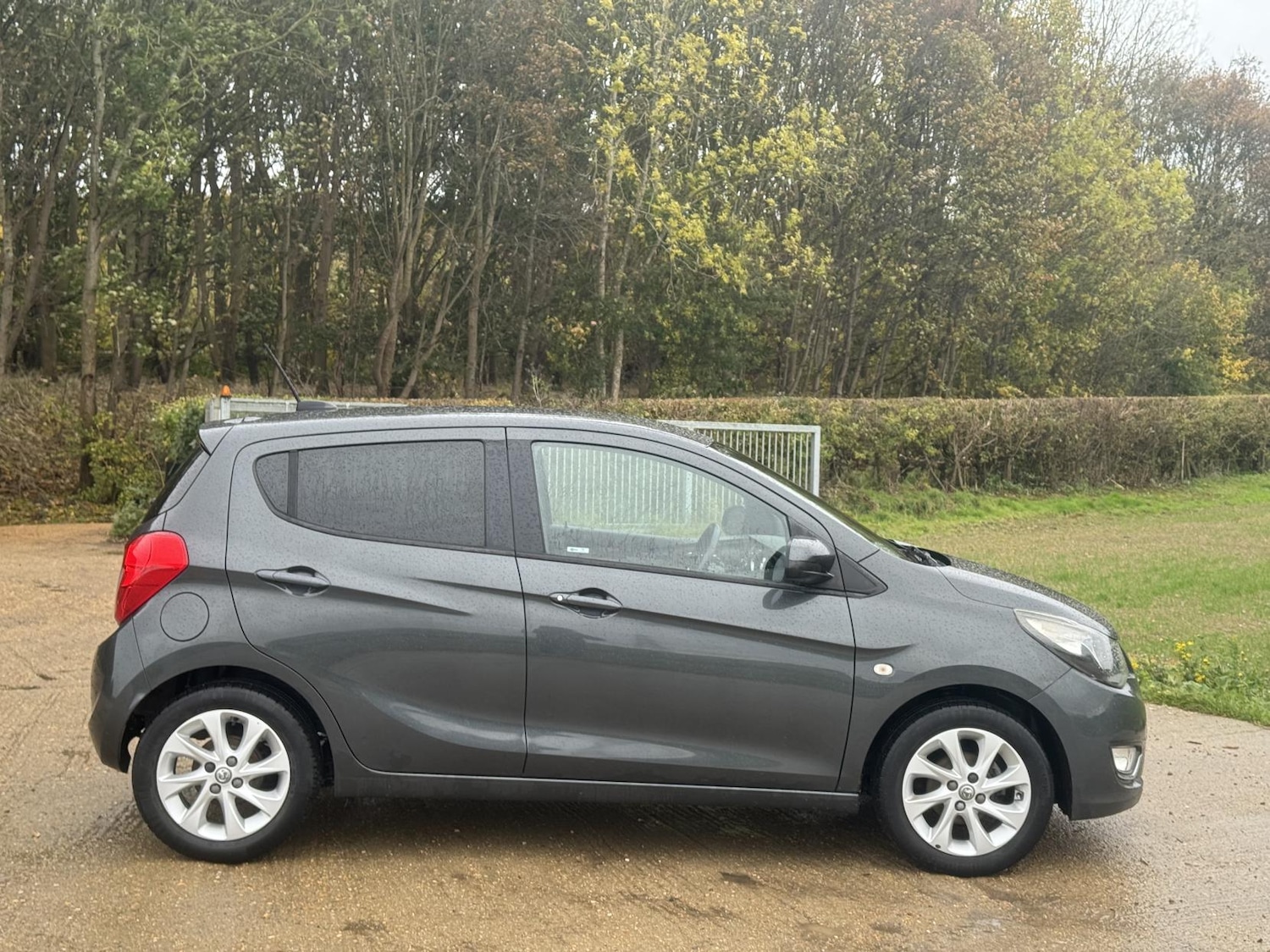 Used Vauxhall Viva 2016 for sale - 76358999: Photo 9