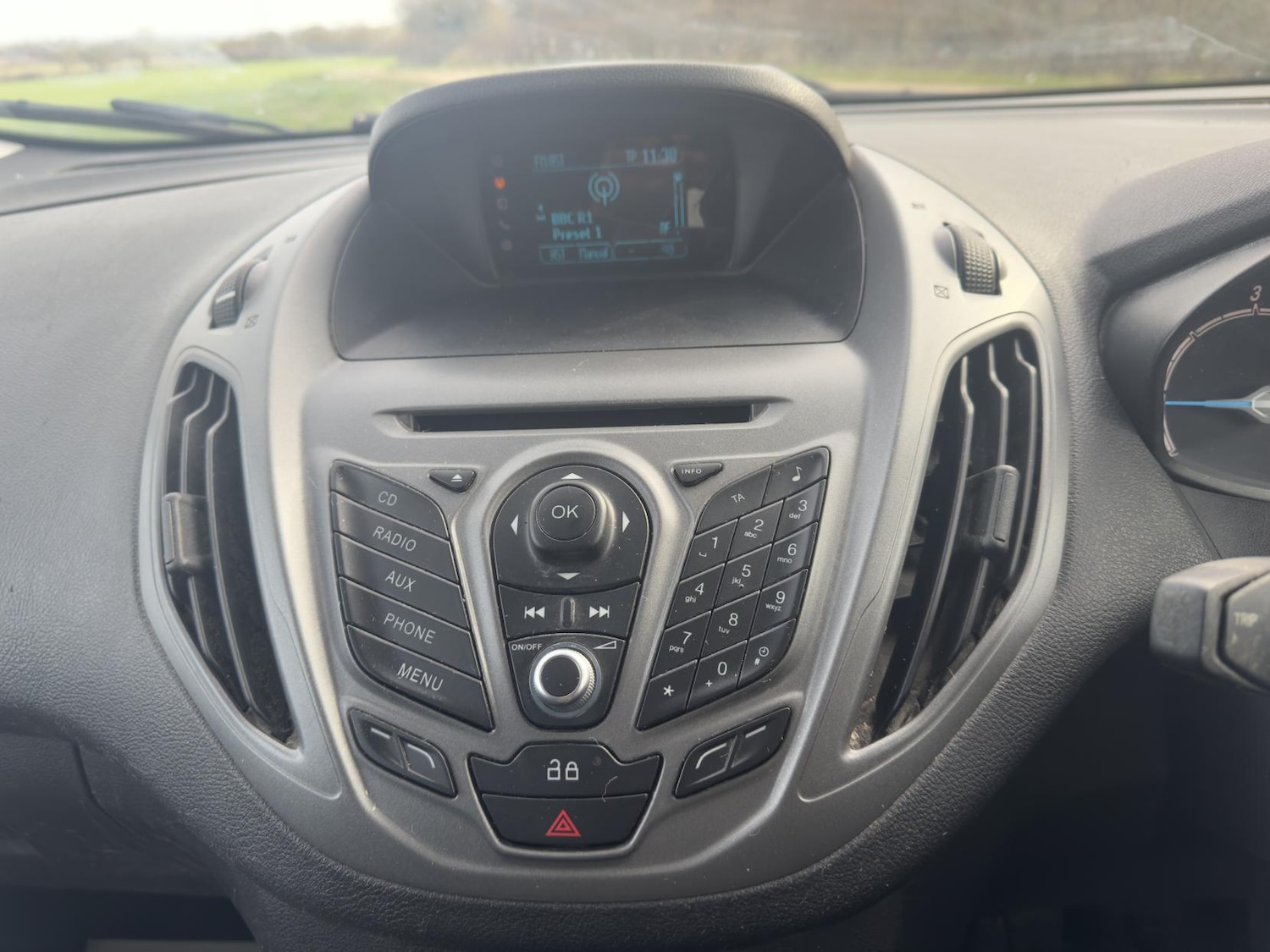 Used Ford Transit Courier 2015 for sale - 77584952: Photo 20