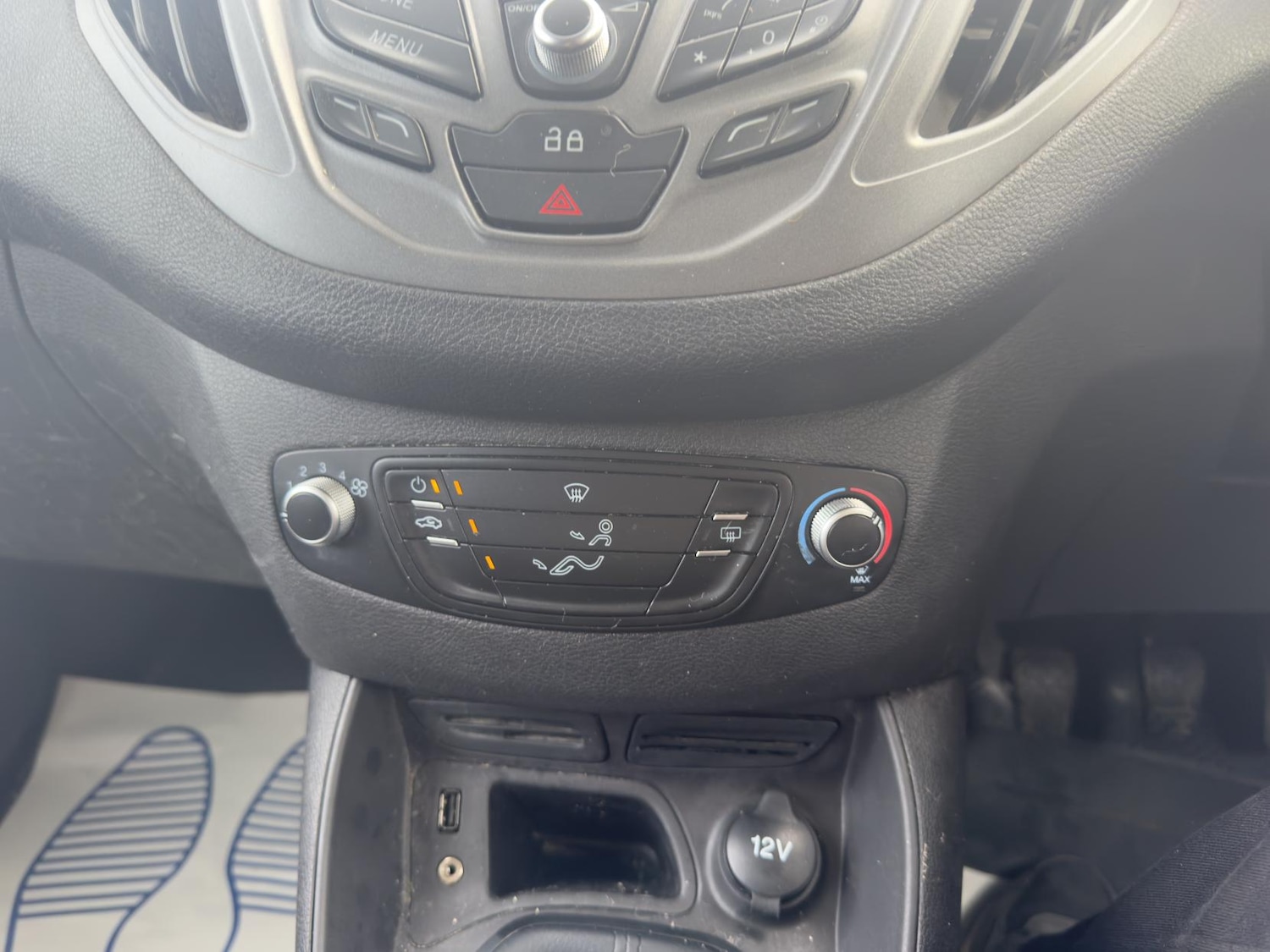 Used Ford Transit Courier 2015 for sale - 77584952: Photo 21