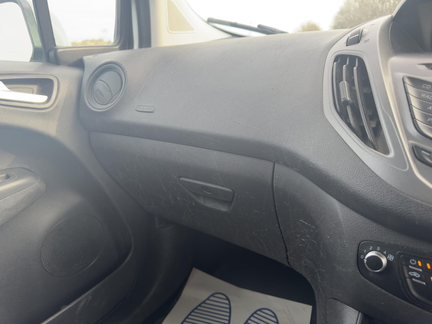 Used Ford Transit Courier 2015 for sale - 77584952: Photo 28