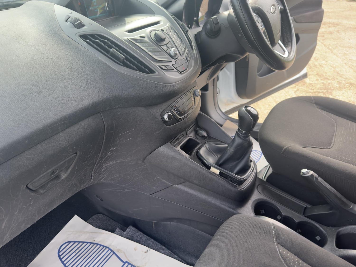 Used Ford Transit Courier 2015 for sale - 77584952: Photo 29