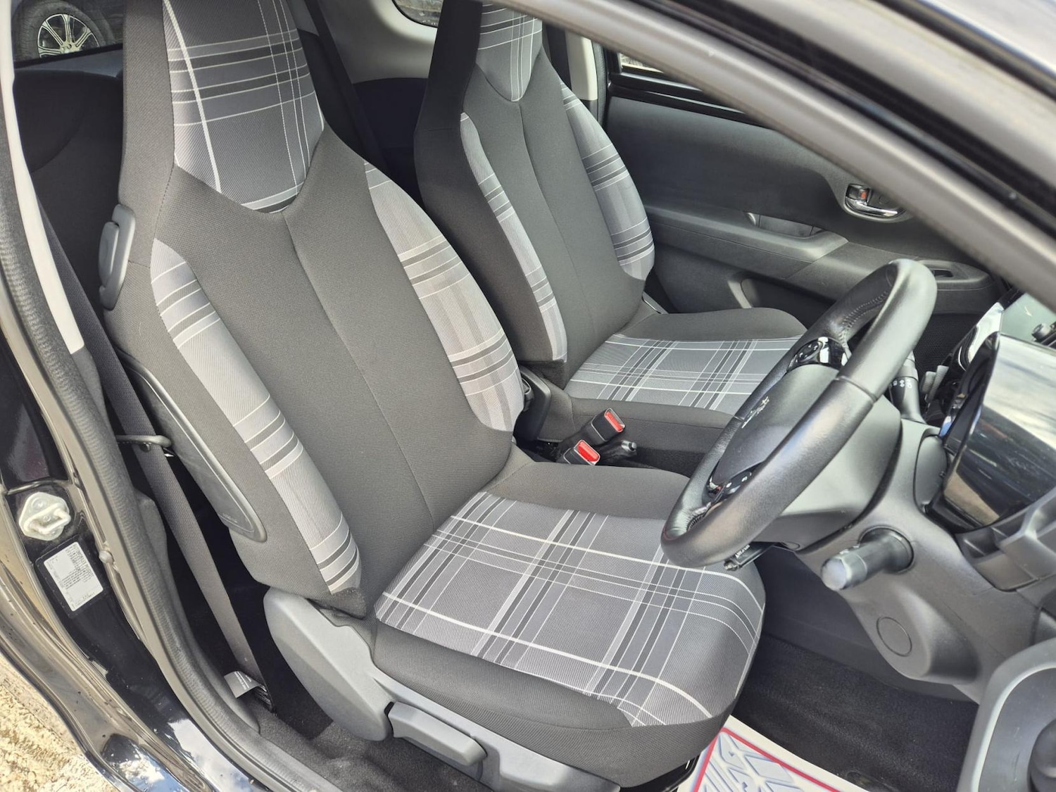 Used Peugeot 108 2017 for sale - 76452704: Photo 20