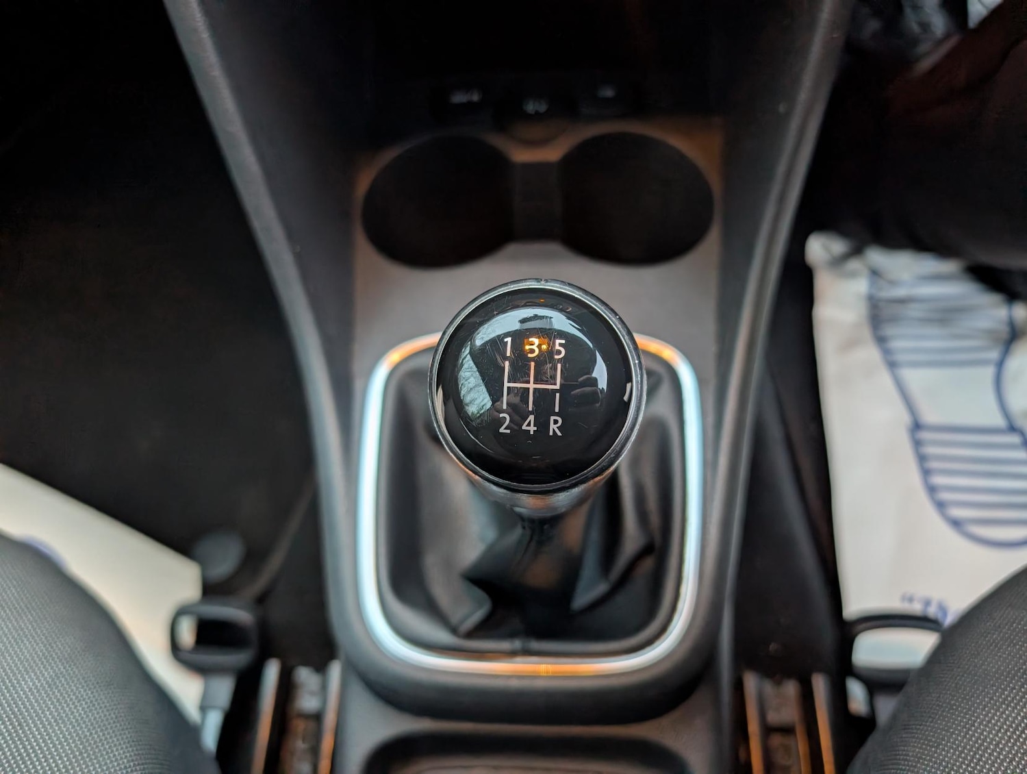 Used Volkswagen Polo 2016 for sale - 77198480: Photo 8