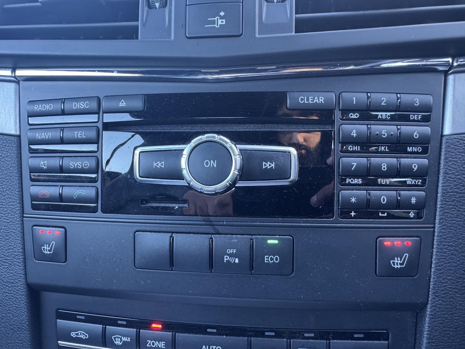 Used Mercedes-Benz E Class 2012 for sale - 76848927: Photo 35