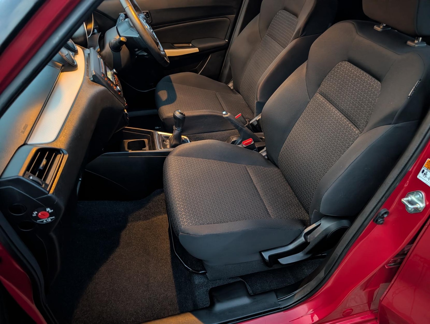 Used Suzuki Swift 2019 for sale - 76526552: Photo 14