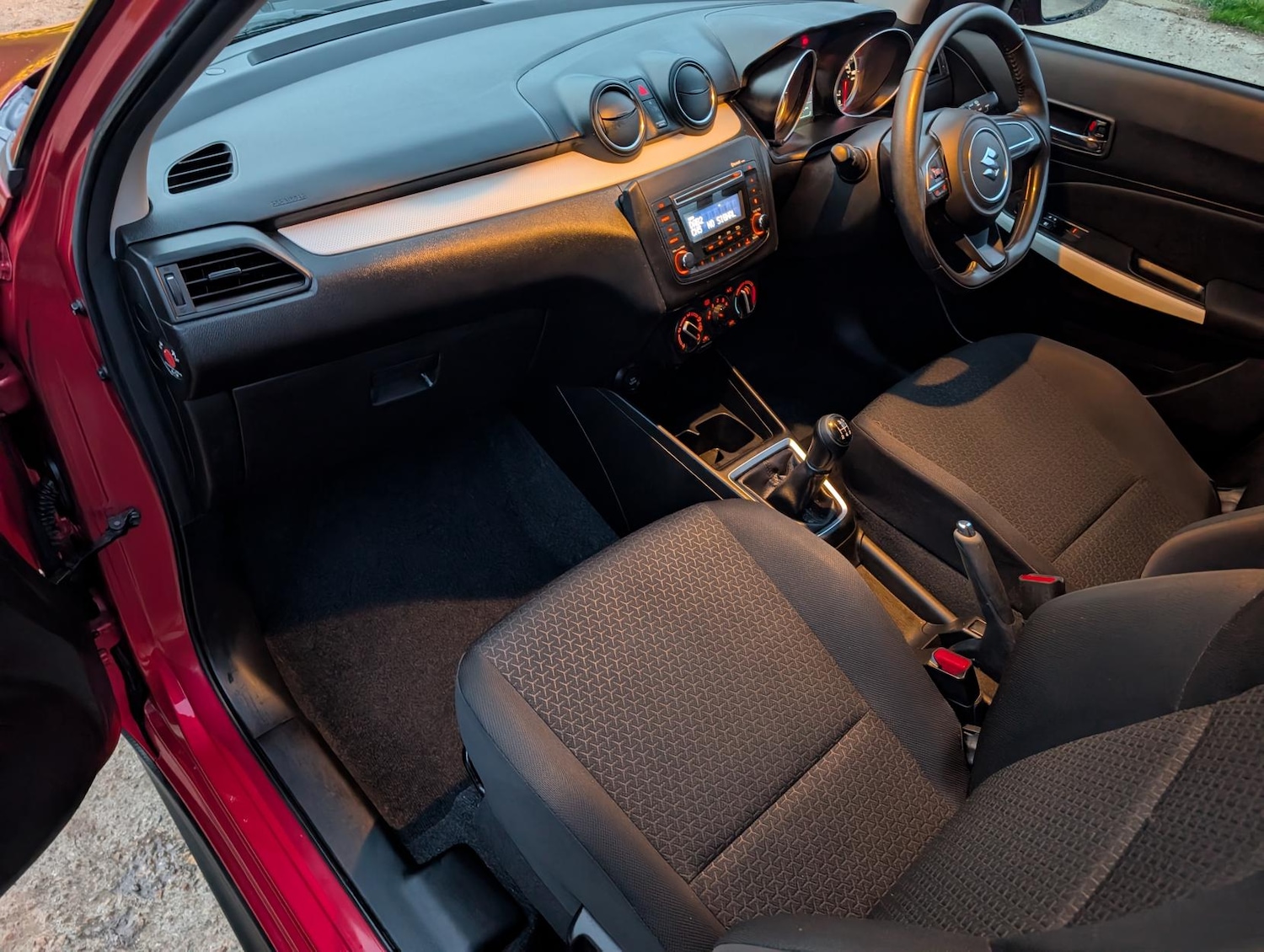 Used Suzuki Swift 2019 for sale - 76526552: Photo 15