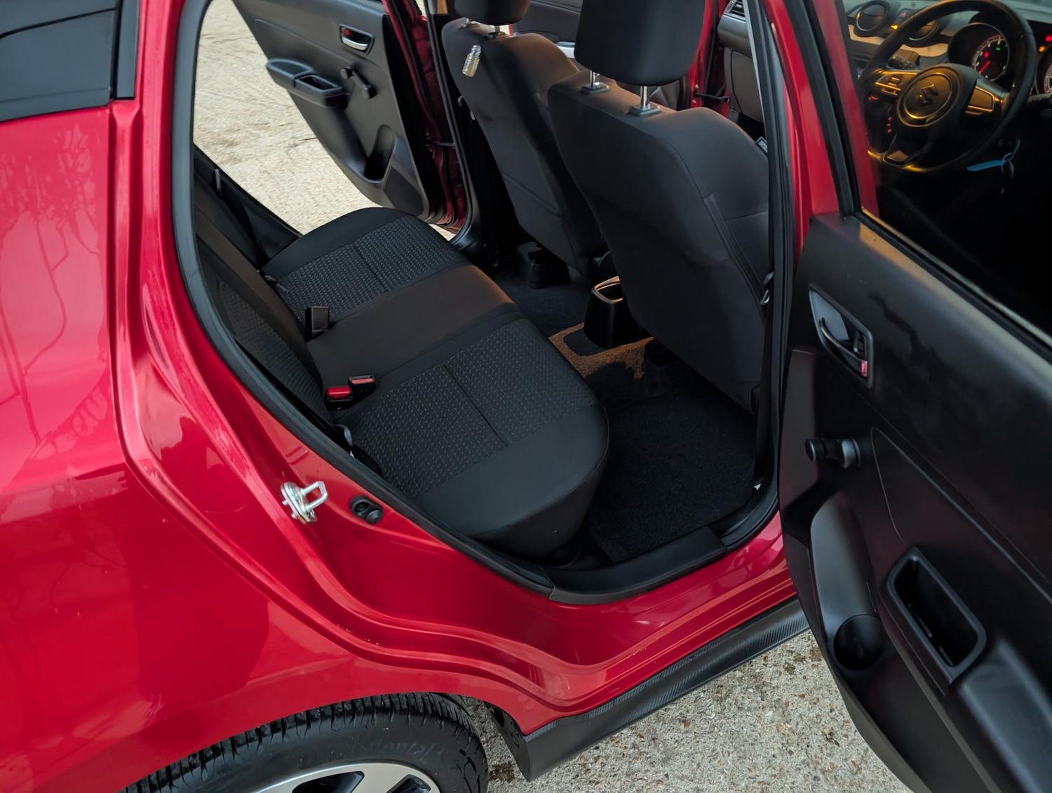 Used Suzuki Swift 2019 for sale - 76526552: Photo 17