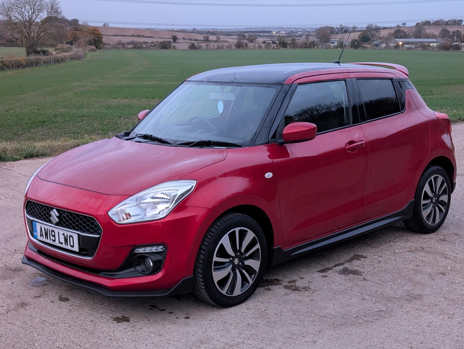 Used Suzuki Swift 2019 for sale - 76526552: Photo 3