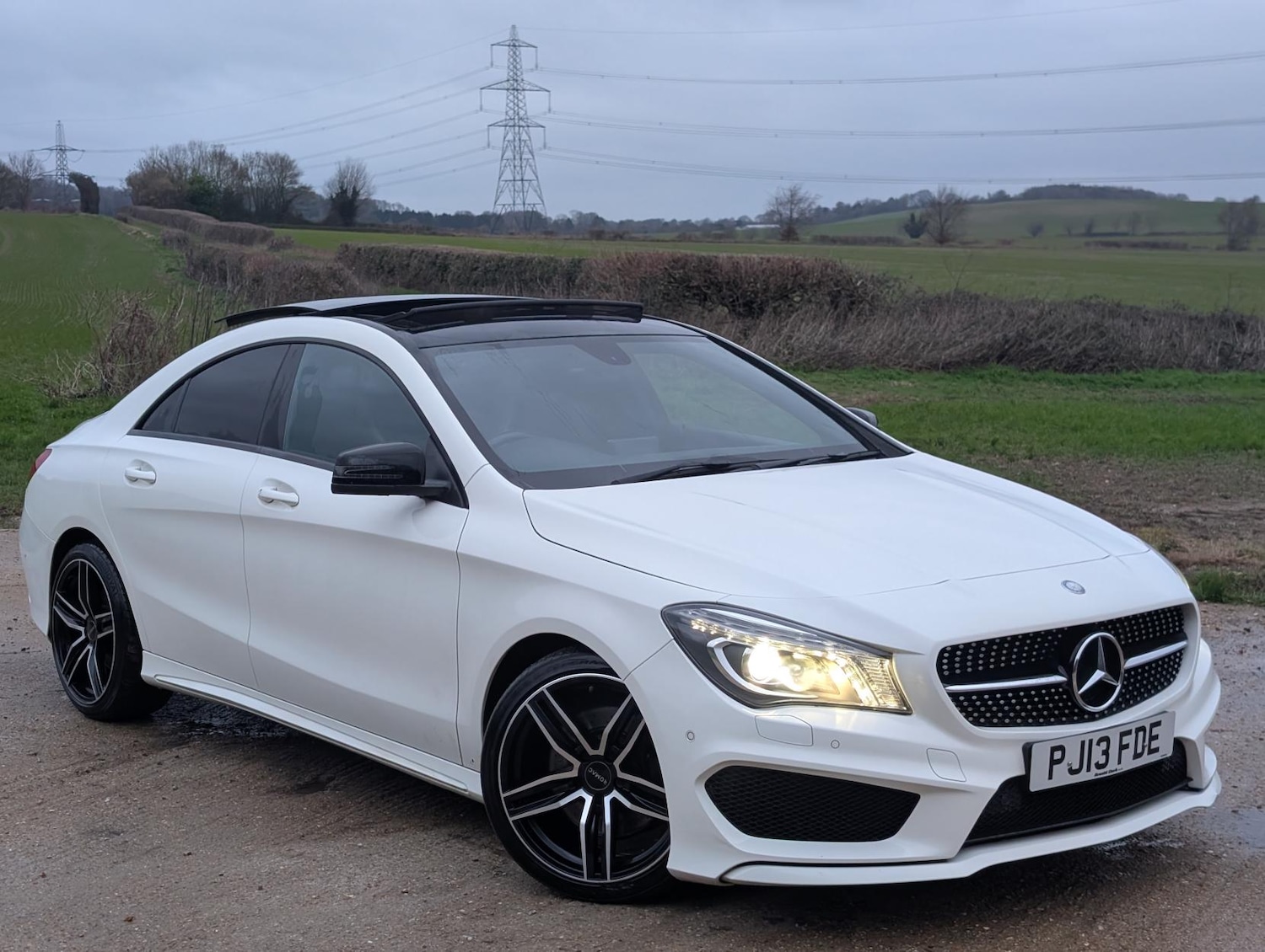 Used Mercedes-Benz CLA 2013 for sale - 77160795: Photo 1
