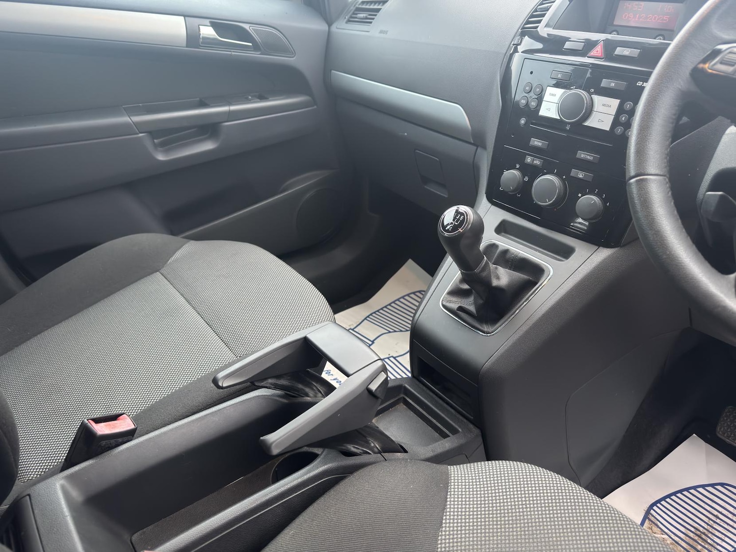 Used Vauxhall Zafira 2013 for sale - 76897350: Photo 11