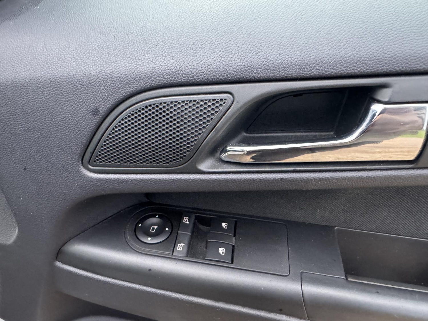 Used Vauxhall Zafira 2013 for sale - 76897350: Photo 13