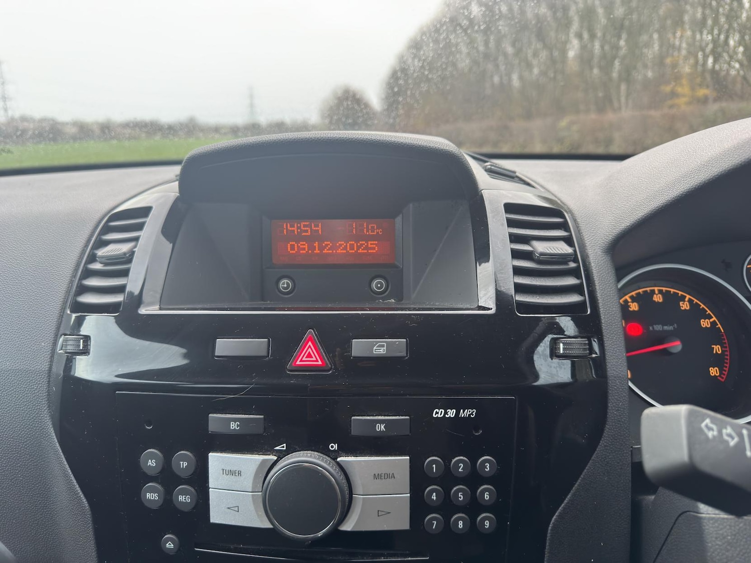 Used Vauxhall Zafira 2013 for sale - 76897350: Photo 18