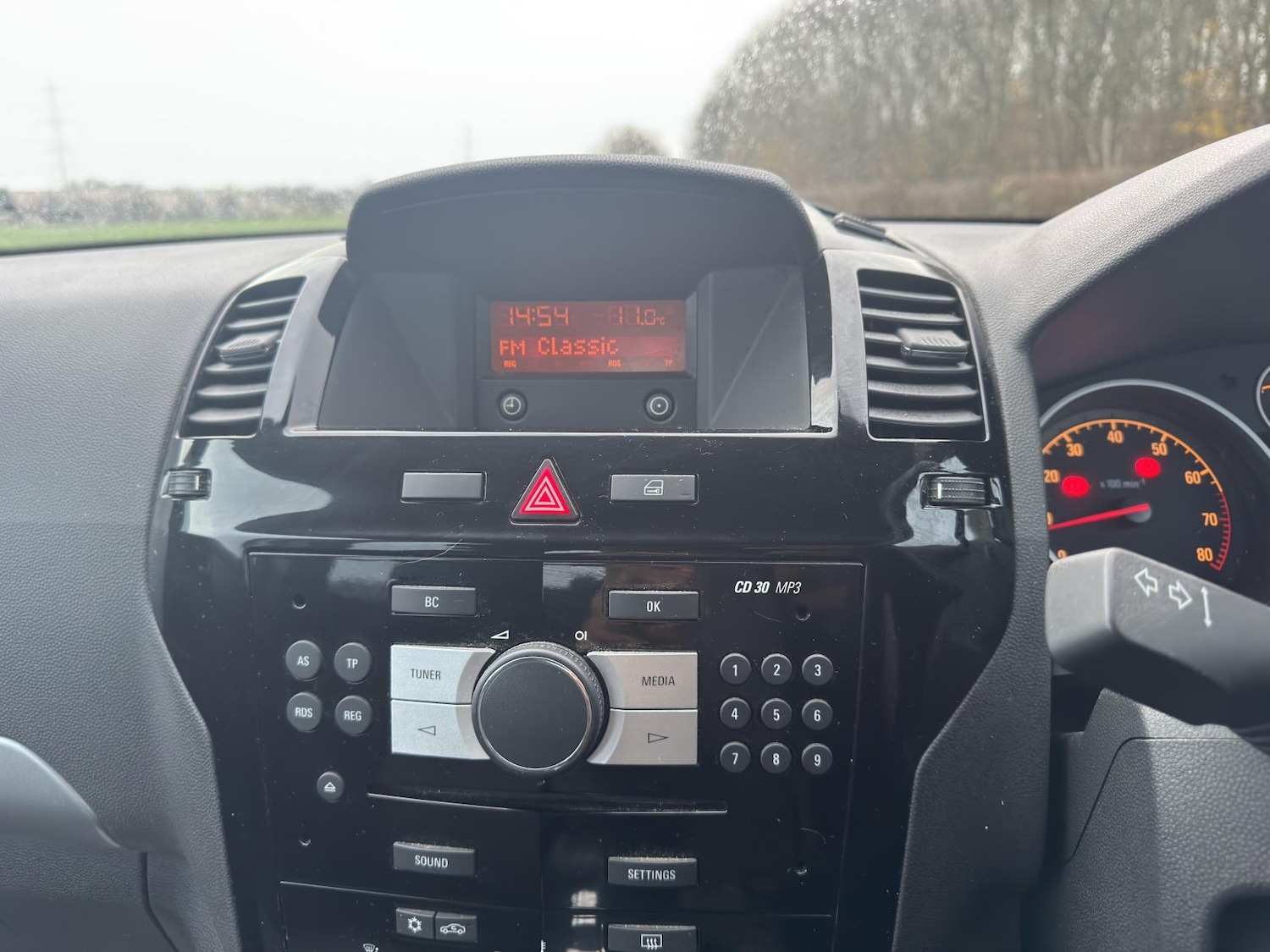 Used Vauxhall Zafira 2013 for sale - 76897350: Photo 19