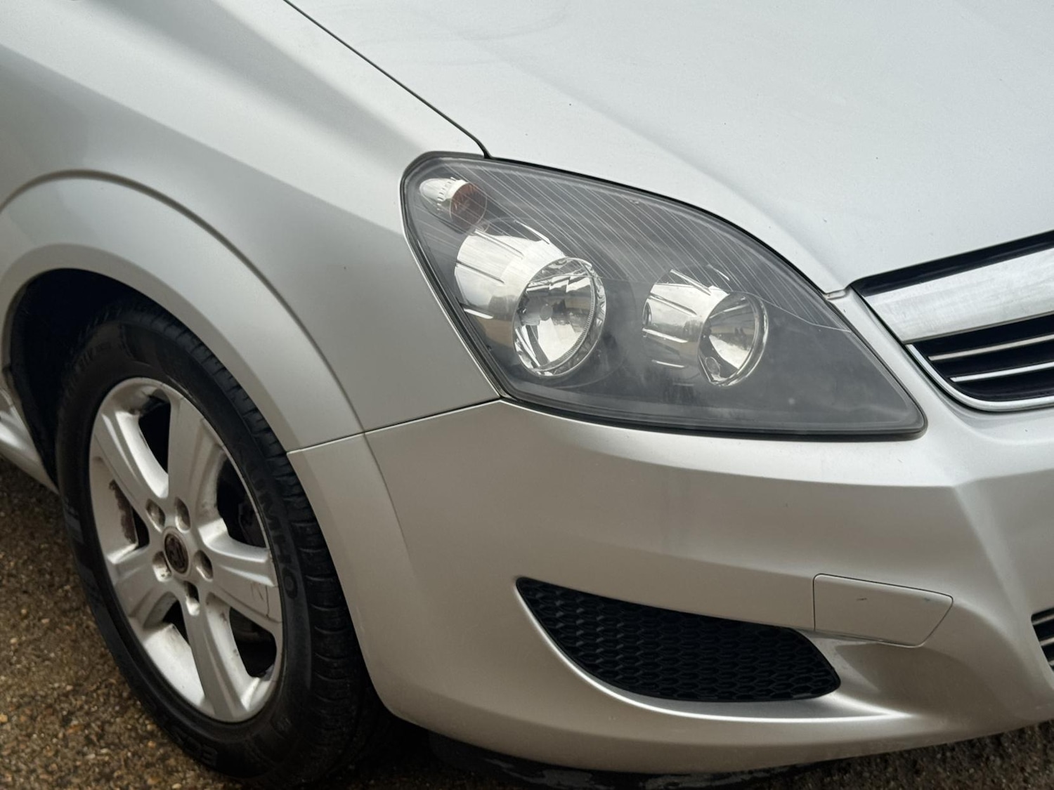 Used Vauxhall Zafira 2013 for sale - 76897350: Photo 2