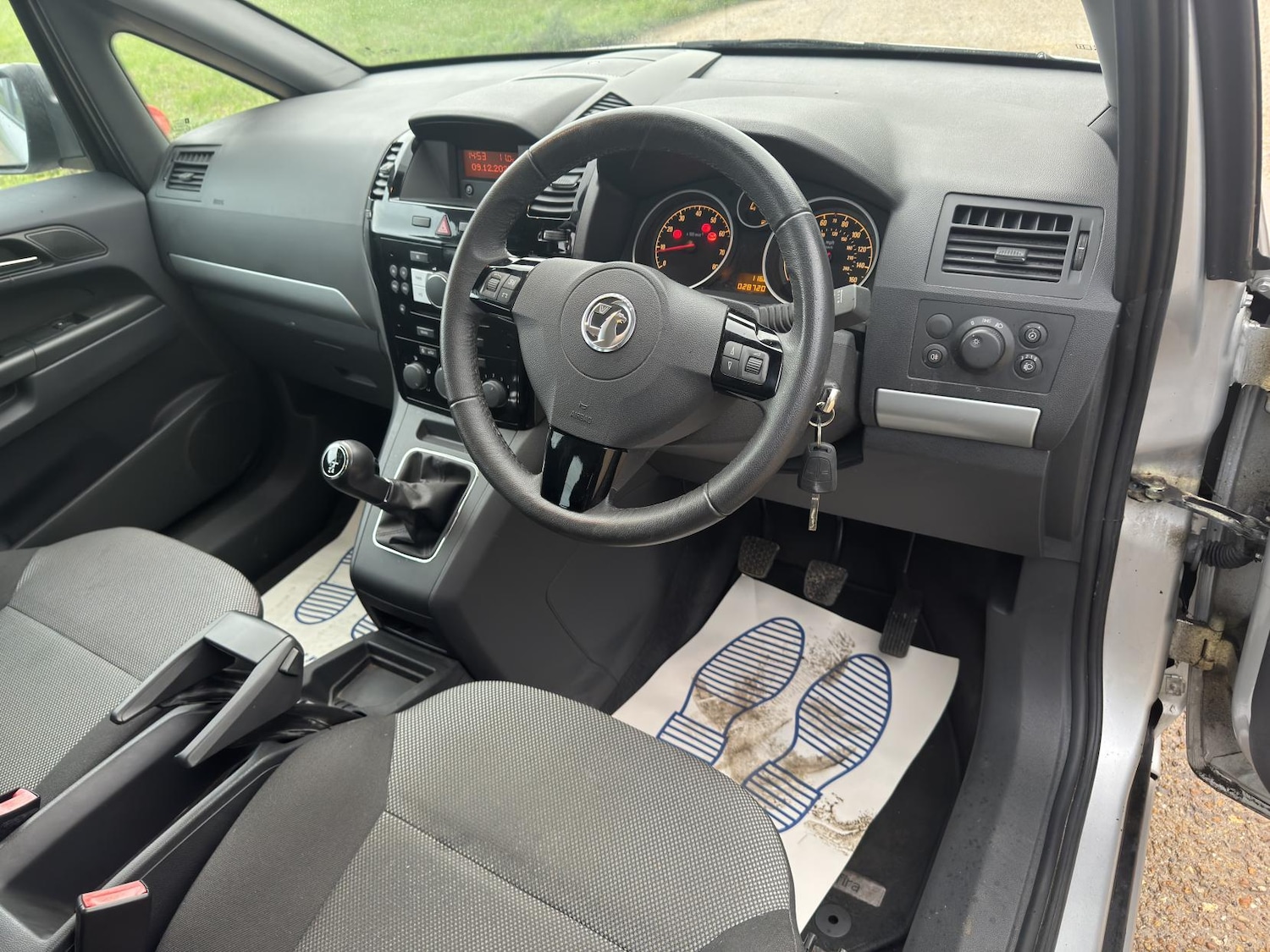 Used Vauxhall Zafira 2013 for sale - 76897350: Photo 9