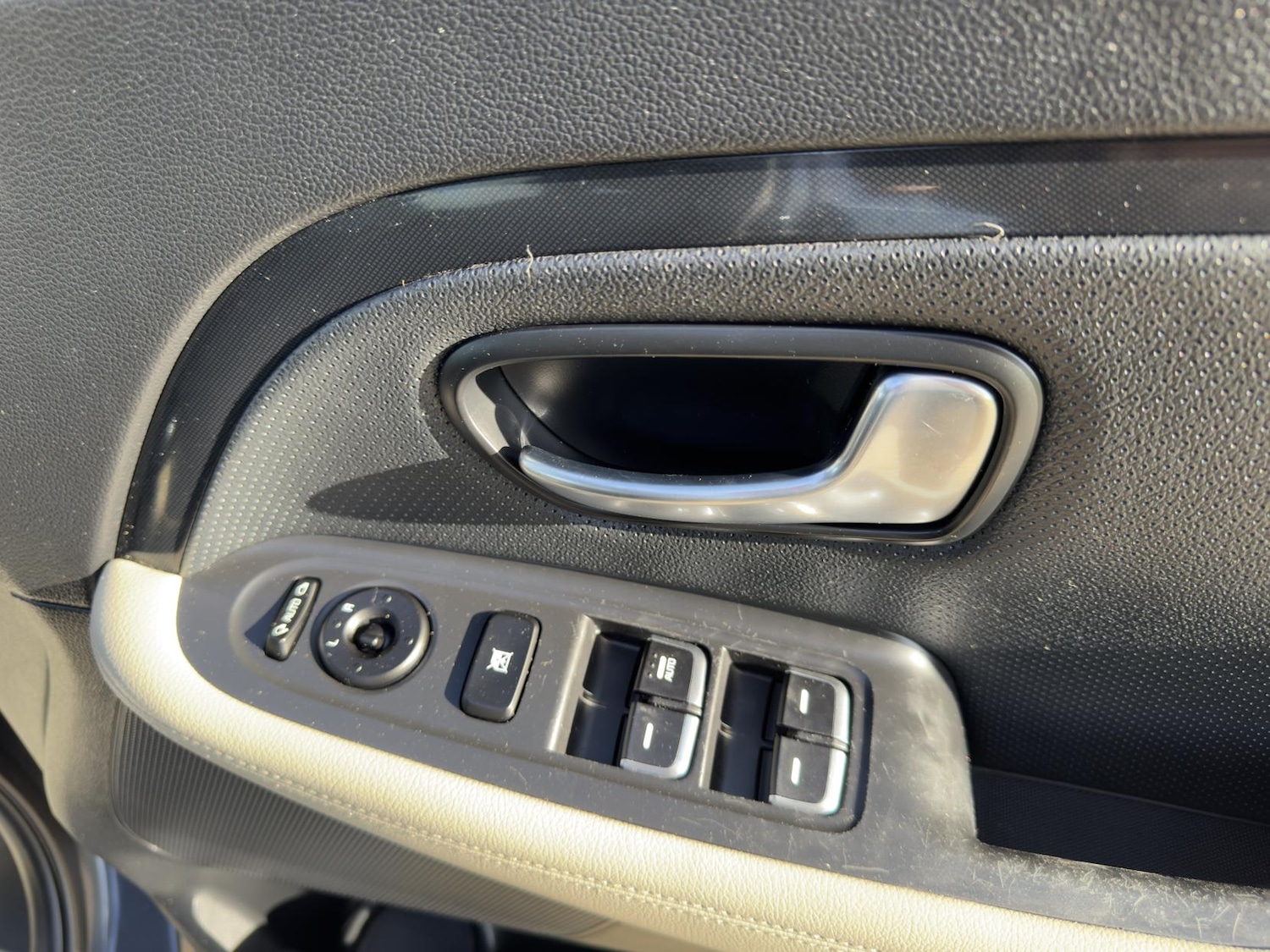 Used Kia Carens 2014 for sale - 77669453: Photo 22