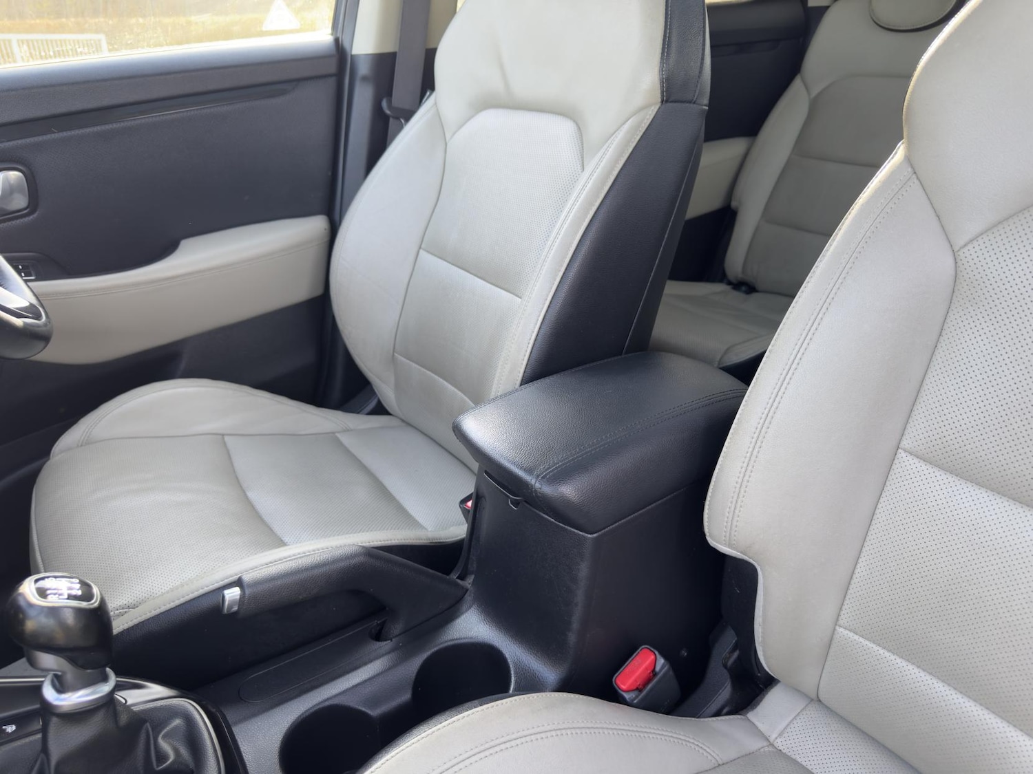 Used Kia Carens 2014 for sale - 77669453: Photo 38