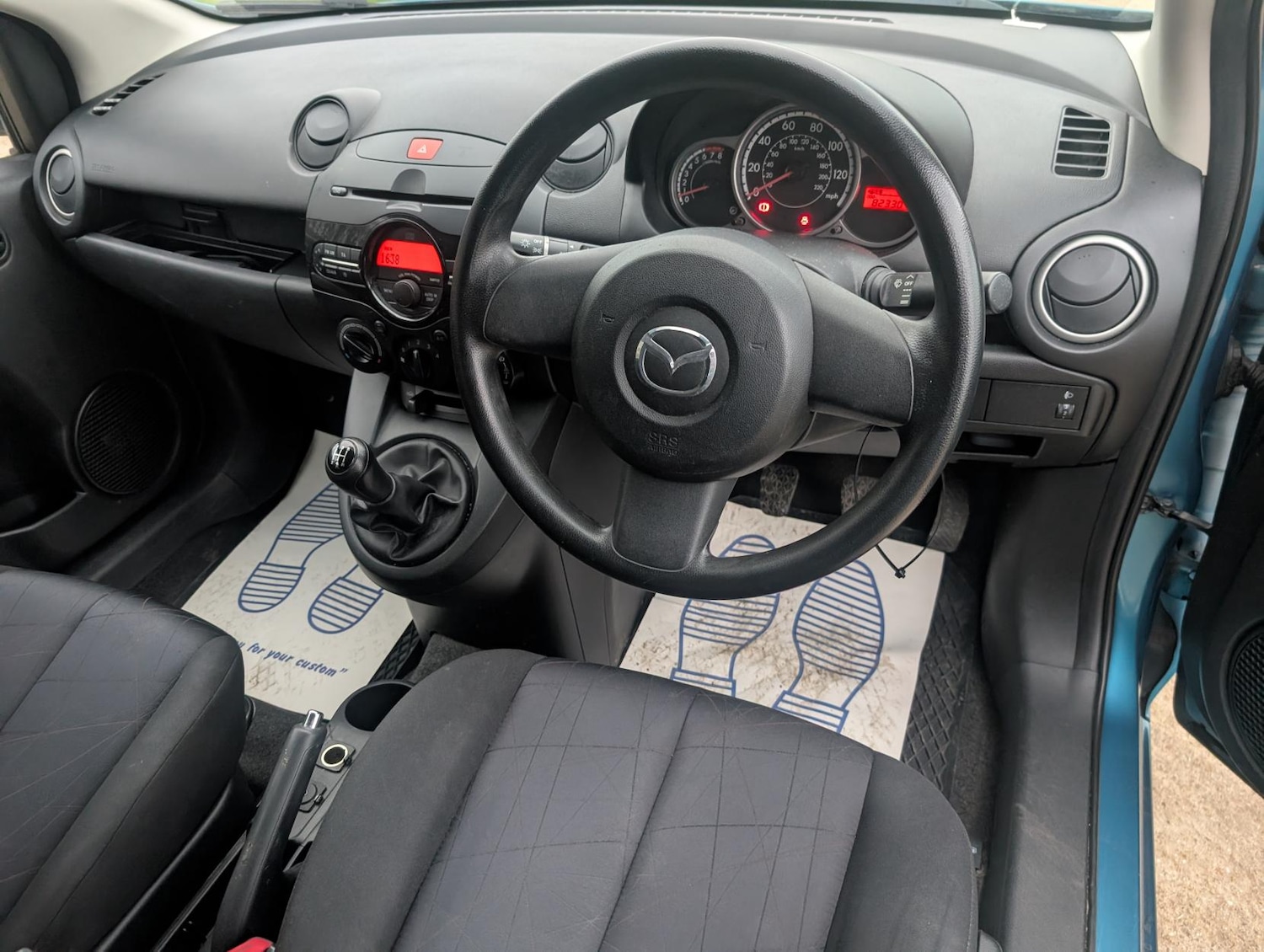 Used Mazda Mazda2 2011 for sale - 77151654: Photo 9