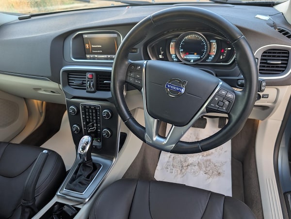 Used Volvo V40 2025 for sale - 75396747: Photo 14
