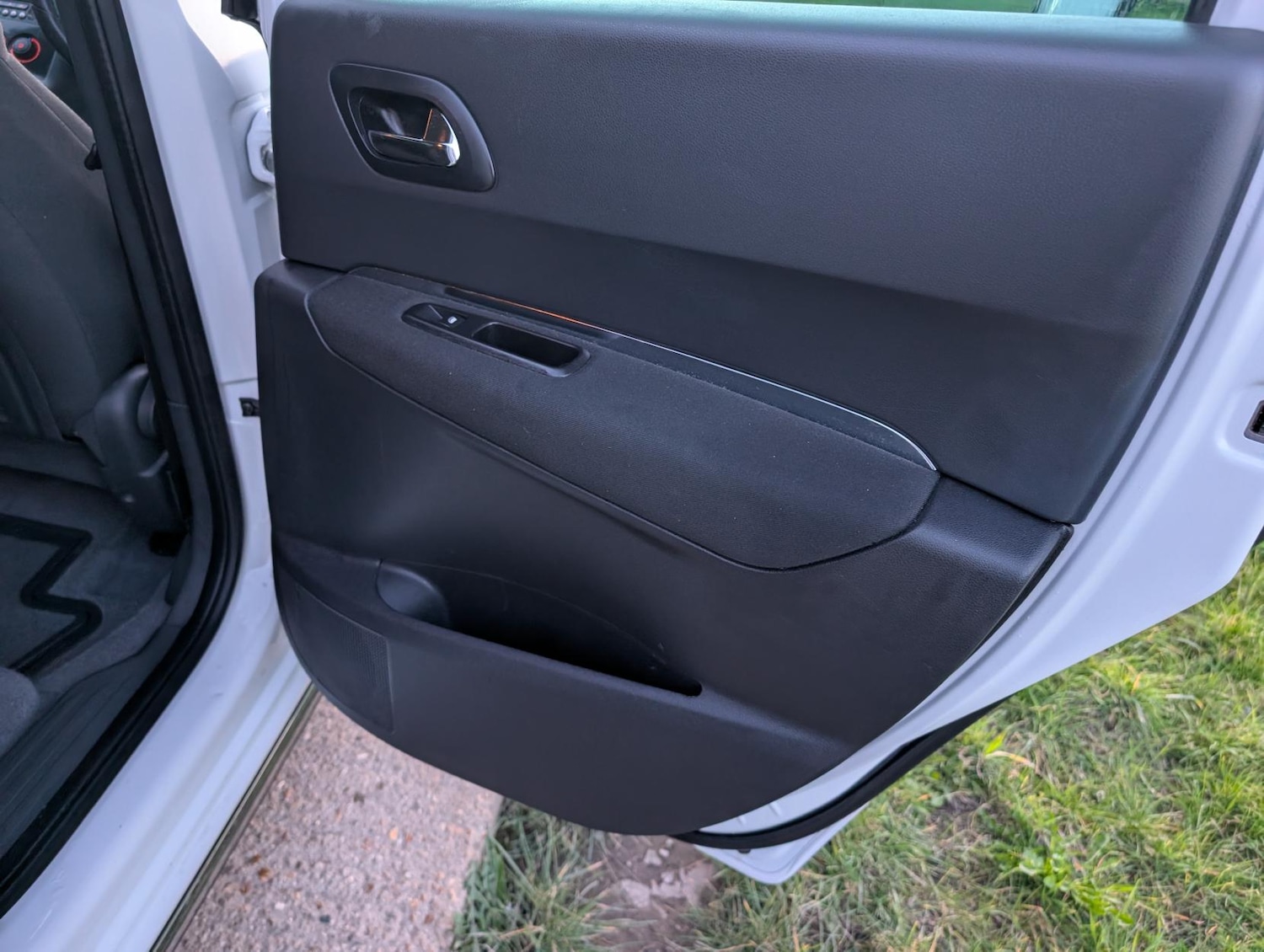 Used Peugeot 3008 2015 for sale - 77941601: Photo 25