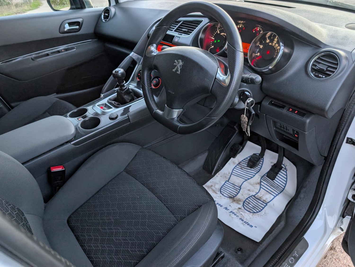 Used Peugeot 3008 2015 for sale - 77941601: Photo 29