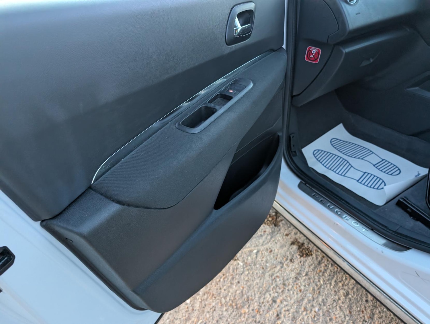 Used Peugeot 3008 2015 for sale - 77941601: Photo 33