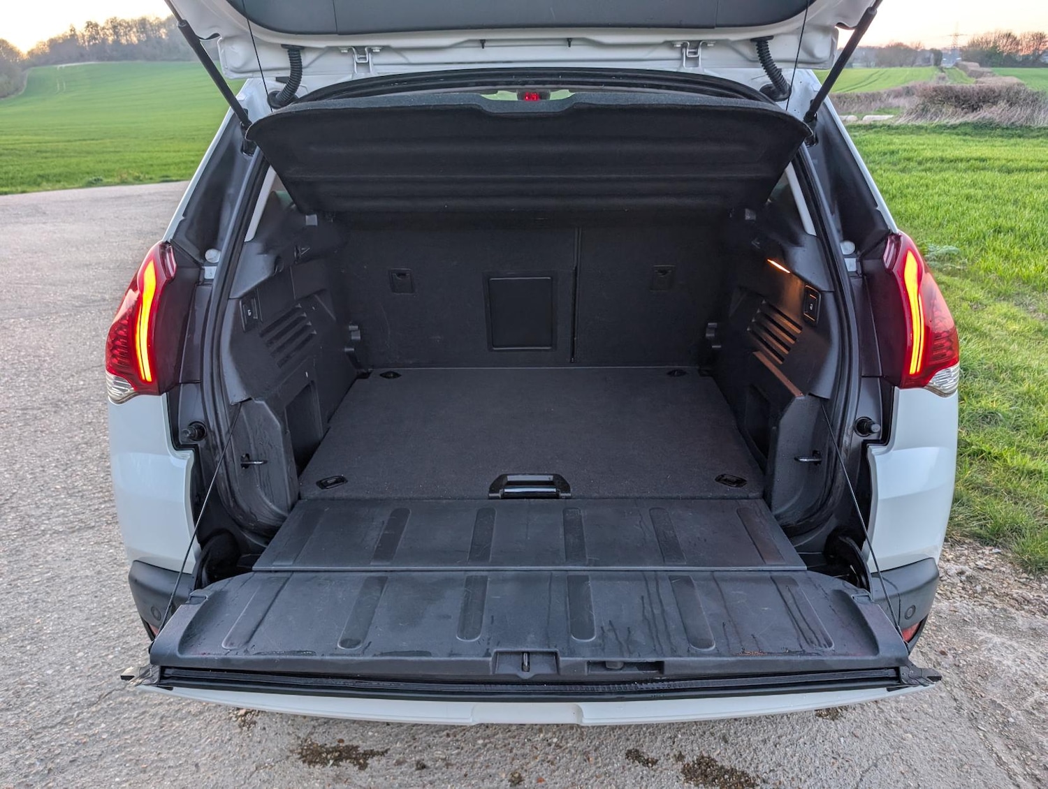 Used Peugeot 3008 2015 for sale - 77941601: Photo 36