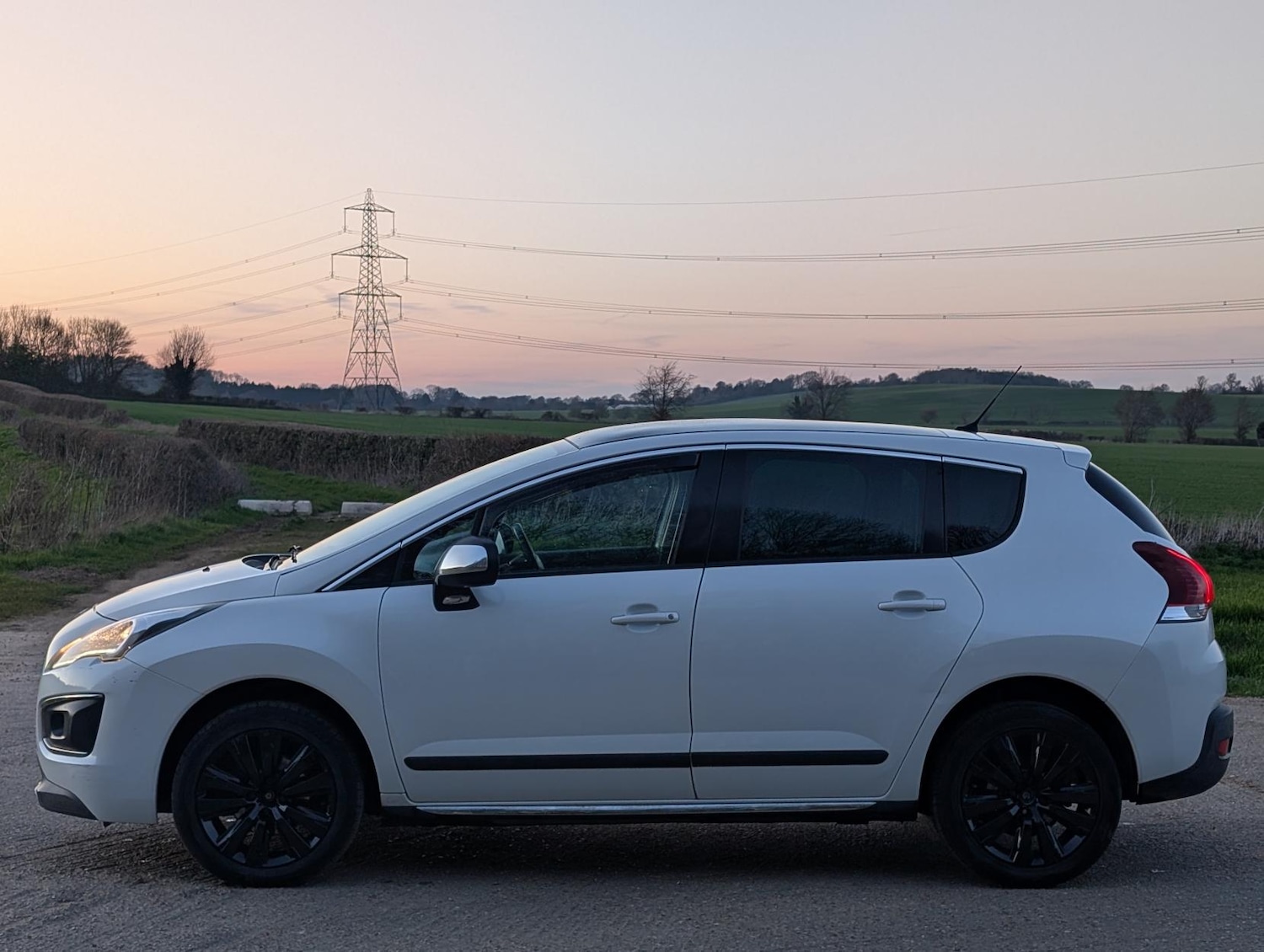 Used Peugeot 3008 2015 for sale - 77941601: Photo 4