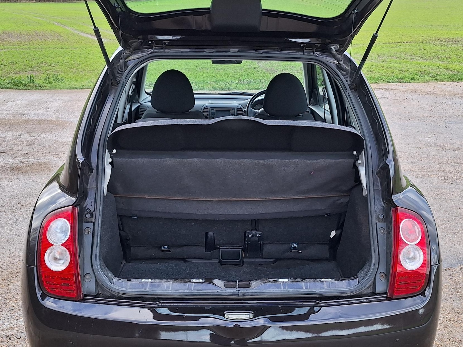 Used Nissan Micra 2010 for sale - 77205048: Photo 9